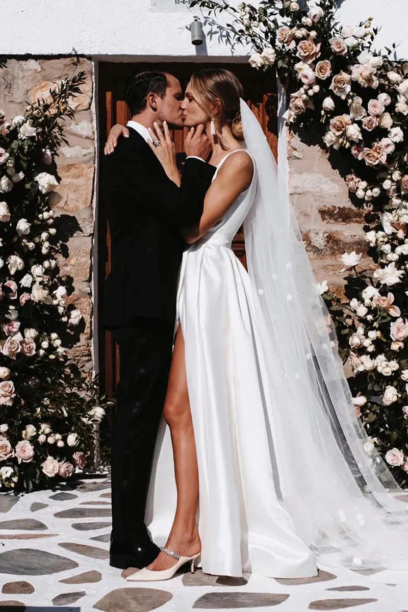 Attractive Deep V-Neck White Satin Bohemian Wedding Dress