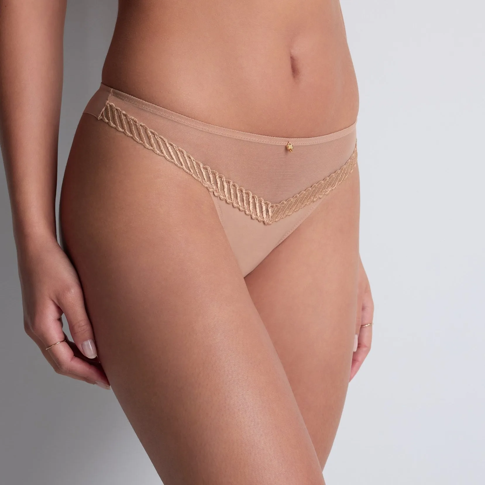 Aubade Sheer Emotion Seamless Thong