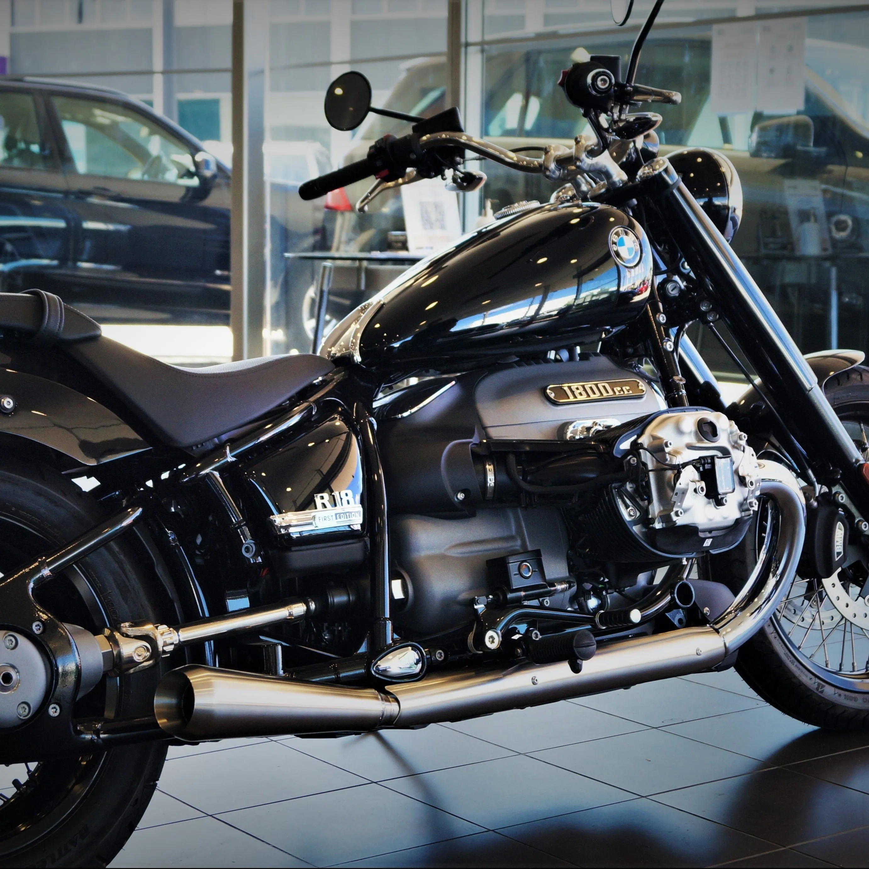 BMW R18 custom exhaust