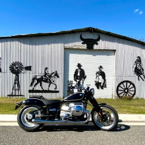 BMW R18 custom exhaust
