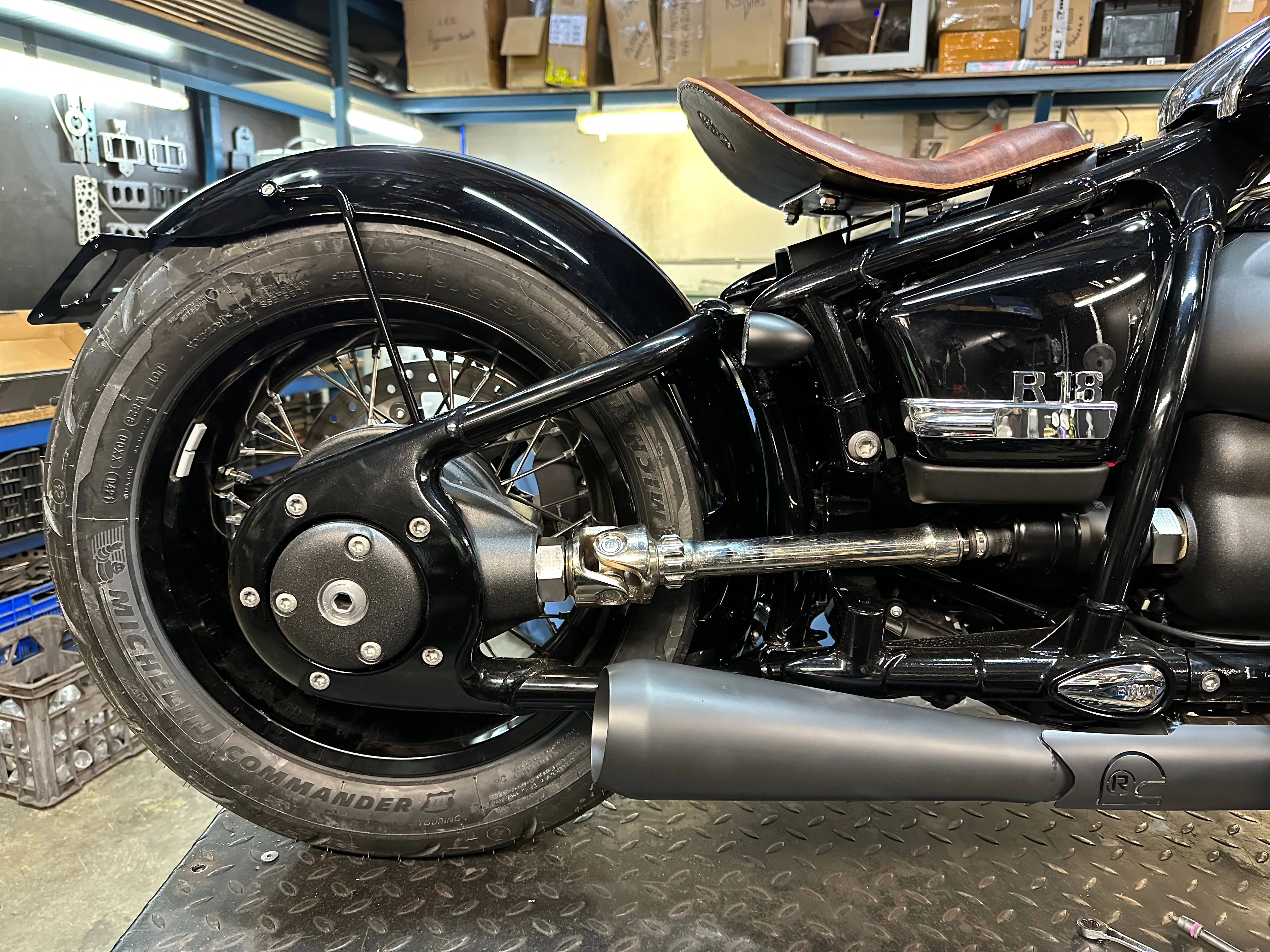 BMW R18 custom exhaust