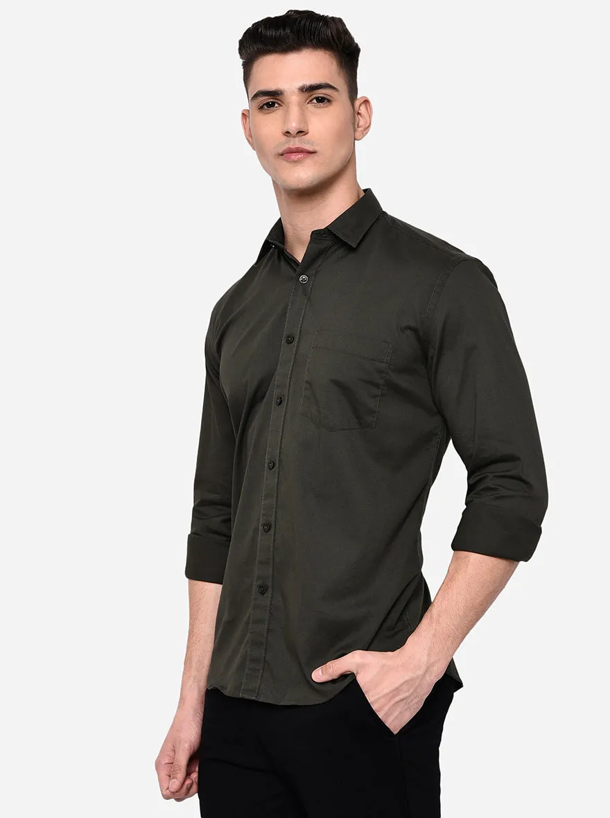 Bottle Green Solid Slim Fit Casual Shirt | JadeBlue