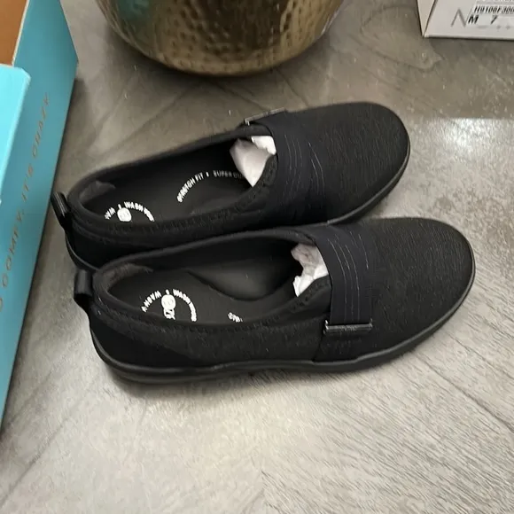 BZees Niche III Slip-On
