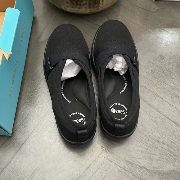 BZees Niche III Slip-On