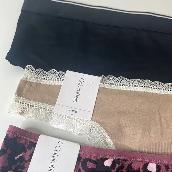 Calvin Klein Assortment of Thong Panties - 5 Pairs. Size Small / 5