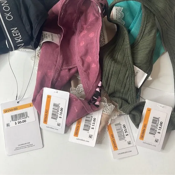 Calvin Klein Assortment of Thong Panties - 5 Pairs. Size Small / 5
