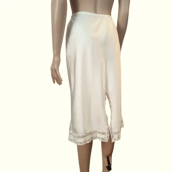Christian Dior Lace Trimmed Back-Slit Half Slip, Cream |M