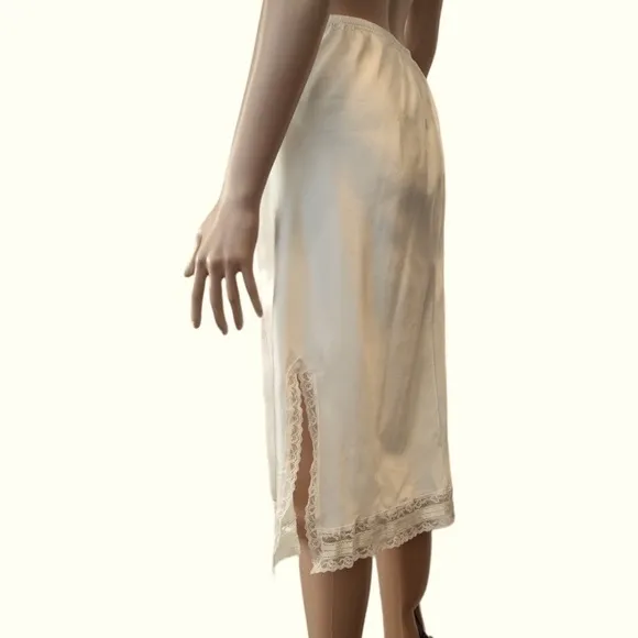 Christian Dior Lace Trimmed Back-Slit Half Slip, Cream |M