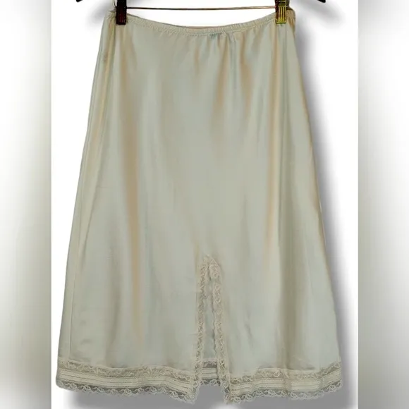 Christian Dior Lace Trimmed Back-Slit Half Slip, Cream |M