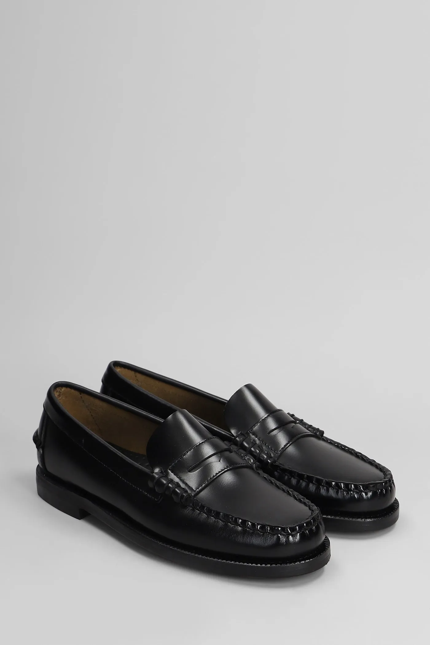 Classic dan Loafers in black leather