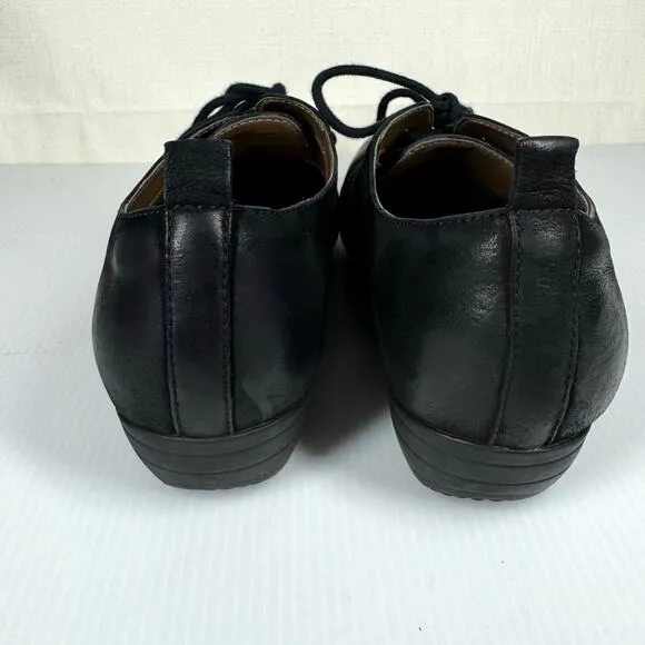 DANSKO Finola Oxford Size EU 39 / Women 8.5  Black Leather Academia Witchy Goth