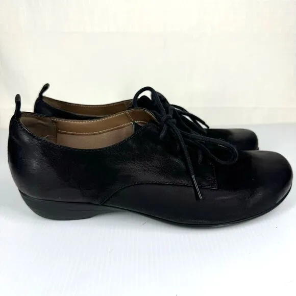 DANSKO Finola Oxford Size EU 39 / Women 8.5  Black Leather Academia Witchy Goth
