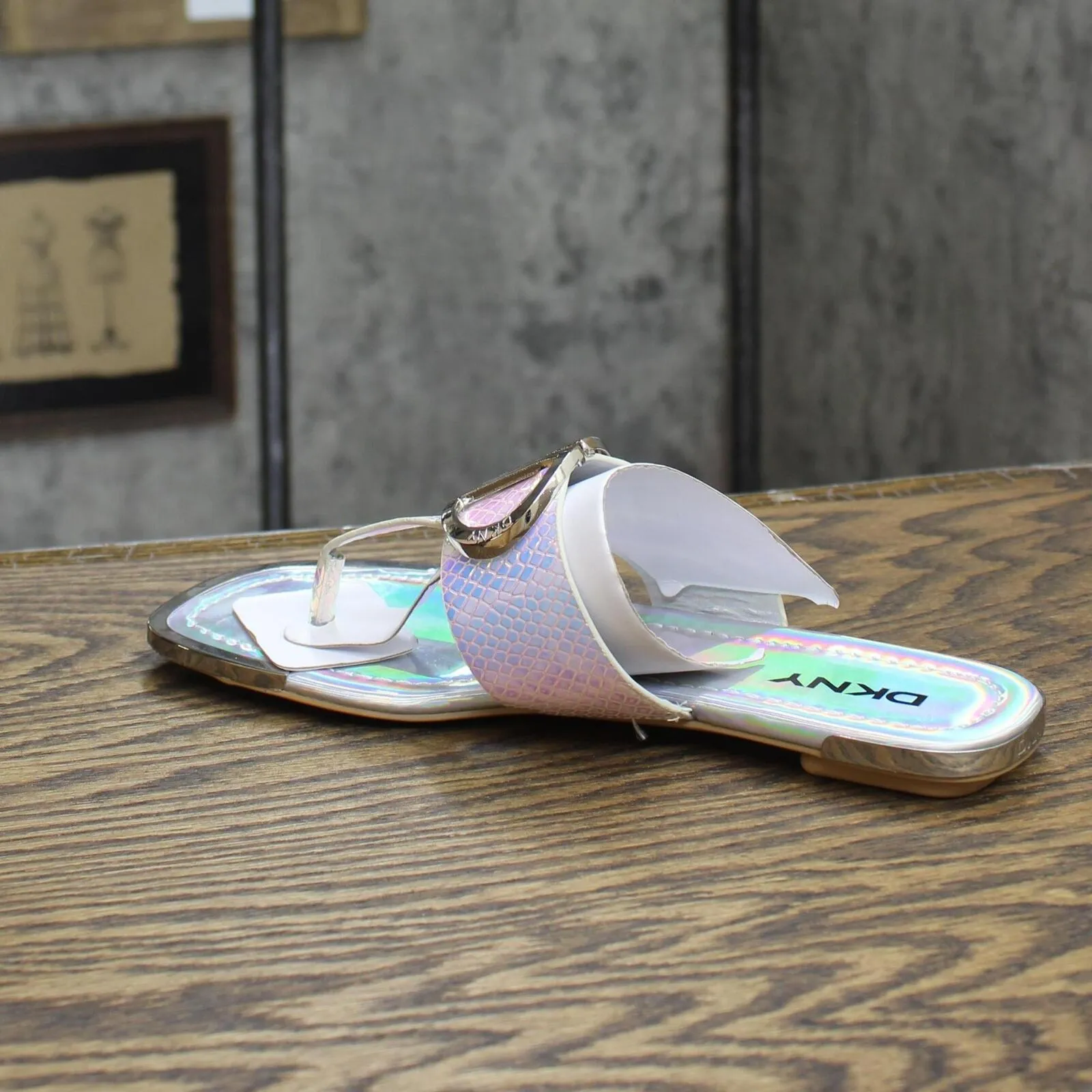 DKNY Women's Flat Slip On Sandal K4169795 Silver Iridescent Halcott 6M