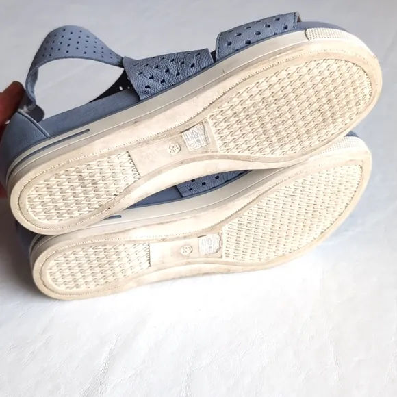 EILEEN FISHER - Sport Platform Strappy Sandal In Pale Sky Size 8.5