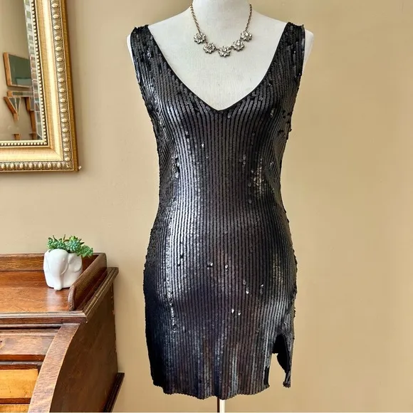Free People Intimately Sexy In Sequins Black Mini Dress Matte V-Neck Size XS S