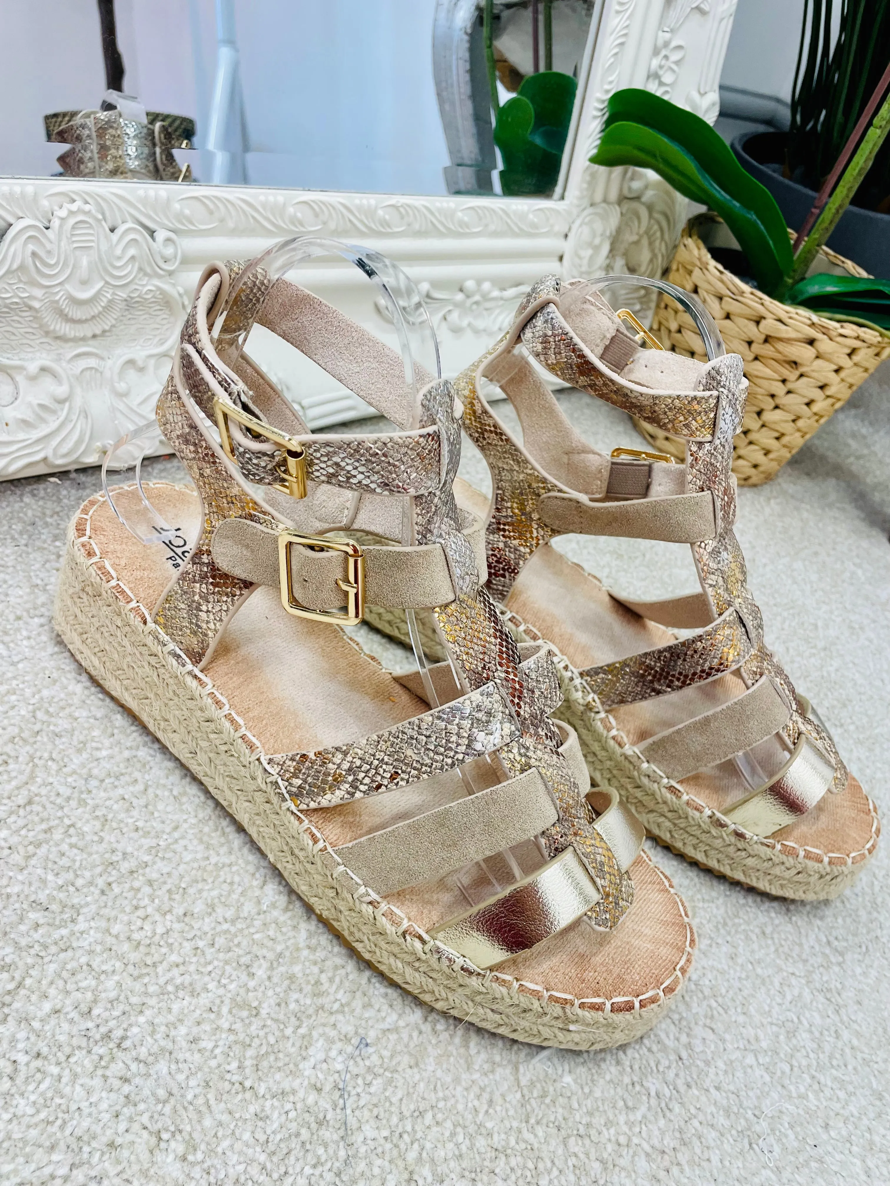 GLADIATOR SMALL WEDGE SANDALS ( H8 502 ) sizes 3 to 8