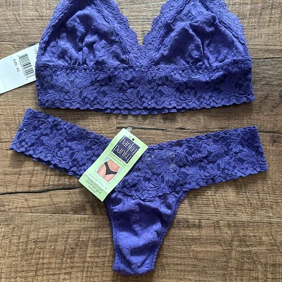 Hanky Panky Purple lace 2 piece set Bralette with matching Low Rise thong PURB