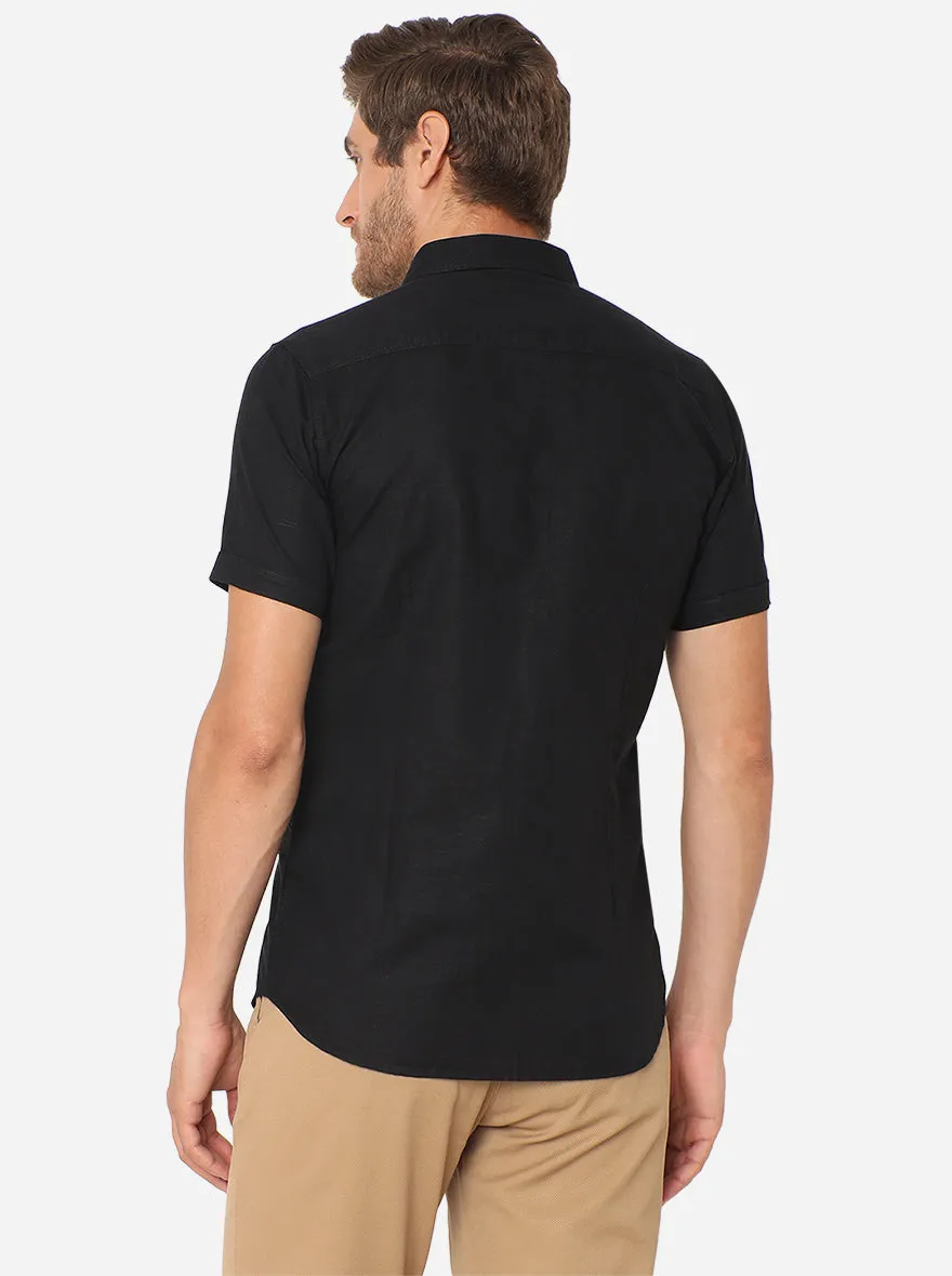 Jet Black Solid Slim Fit Semi Casual Shirt | JadeBlue