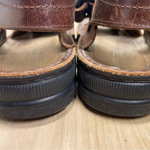 Naot Lapland Buffalo Sandals Brown Size 44/11-11.5
