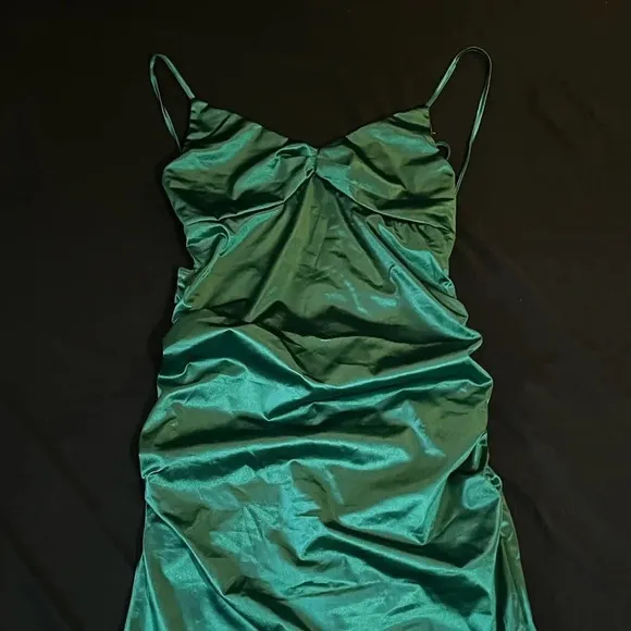 🖤New Aigeman Satin Drape Neck Backless Mermaid Dress🖤