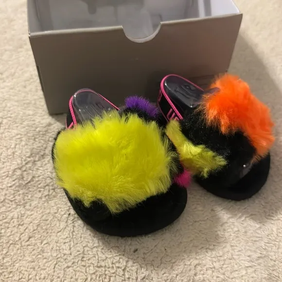 NEW!! Infant Girls Fluff Yeah Party Spots Slippers Size 0/1
