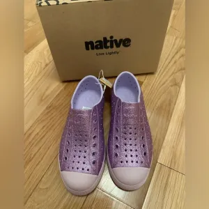NIB Native purple glitter shoes 13
