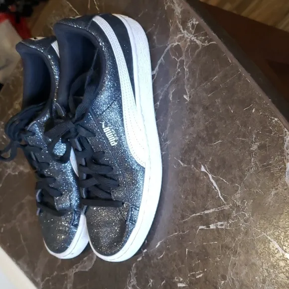 Pumas size 5.5C‎