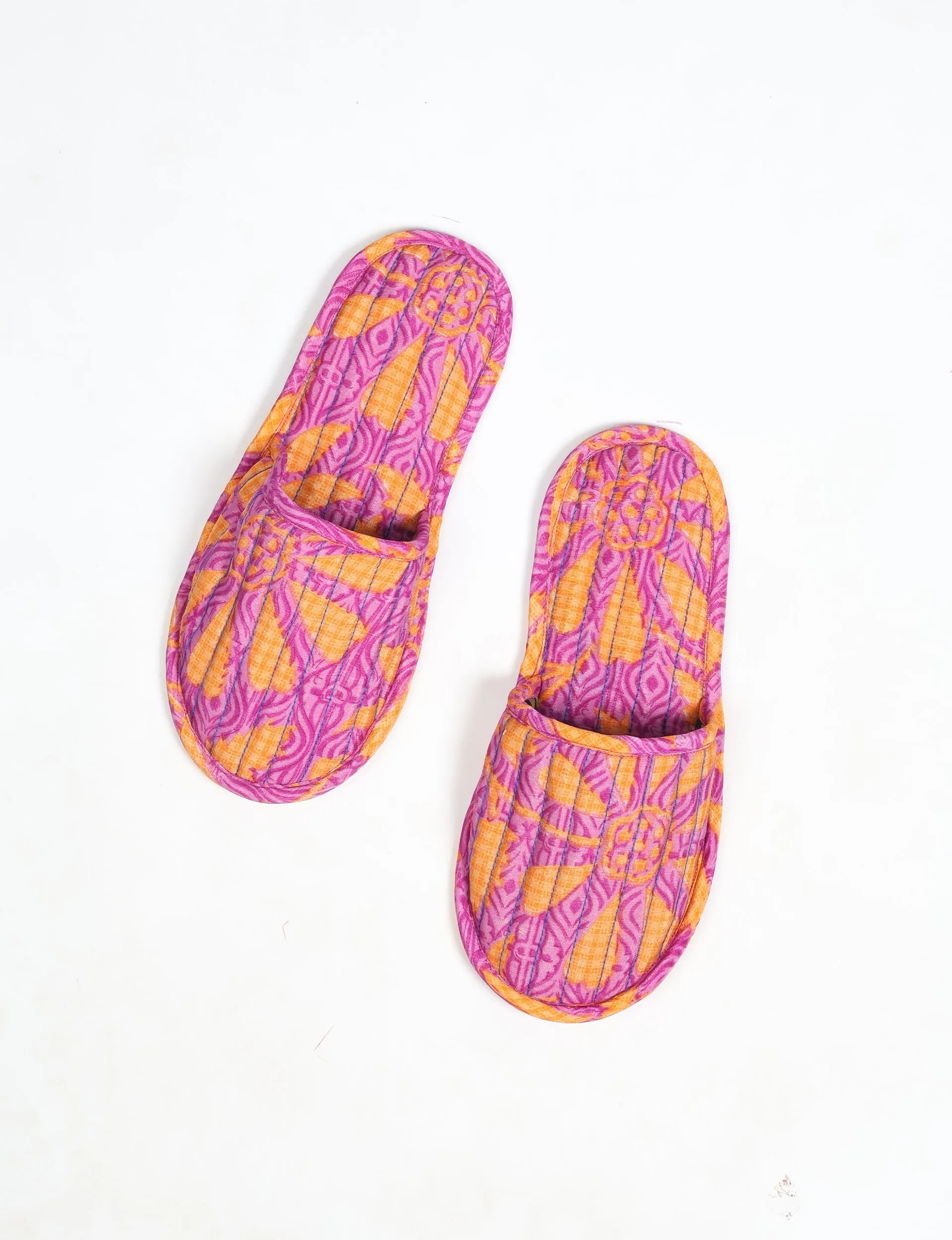QUILTED SLIPPERS