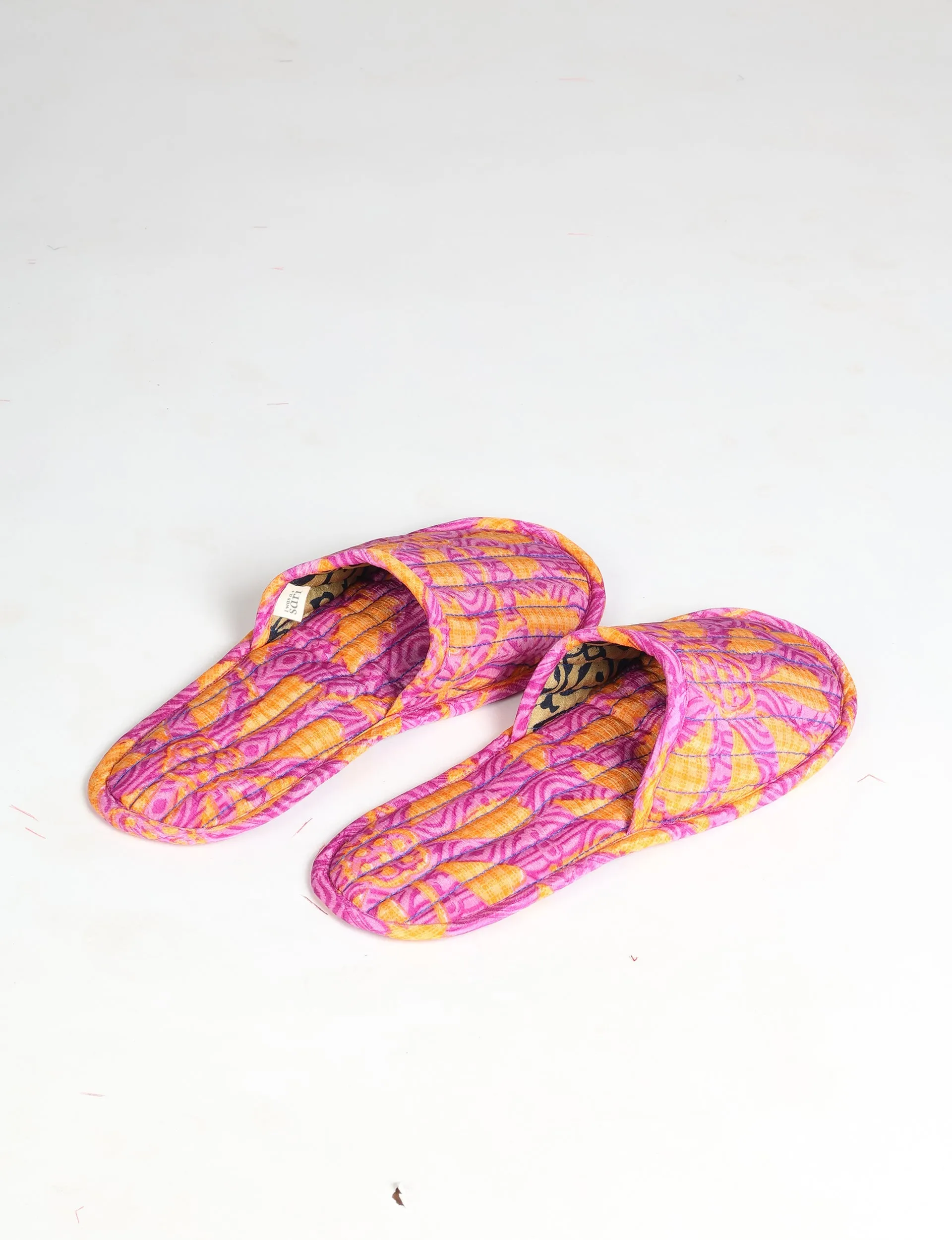 QUILTED SLIPPERS