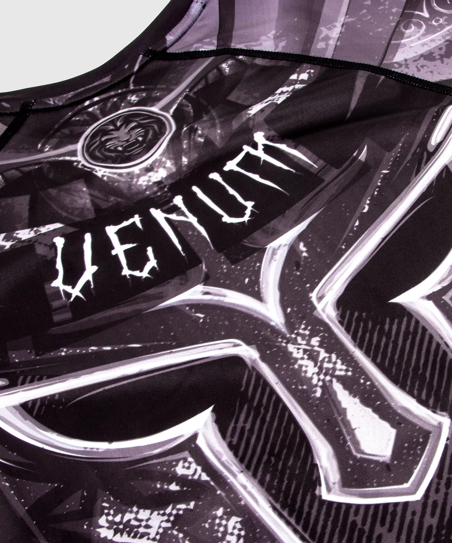 Rashguard Venum Gladiator 3.0 - Nera/Bianca - Maniche lunghe