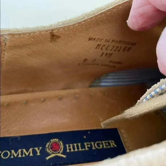 Tommy Hilfiger men’s 11M tan suede Oxford‎ shoes