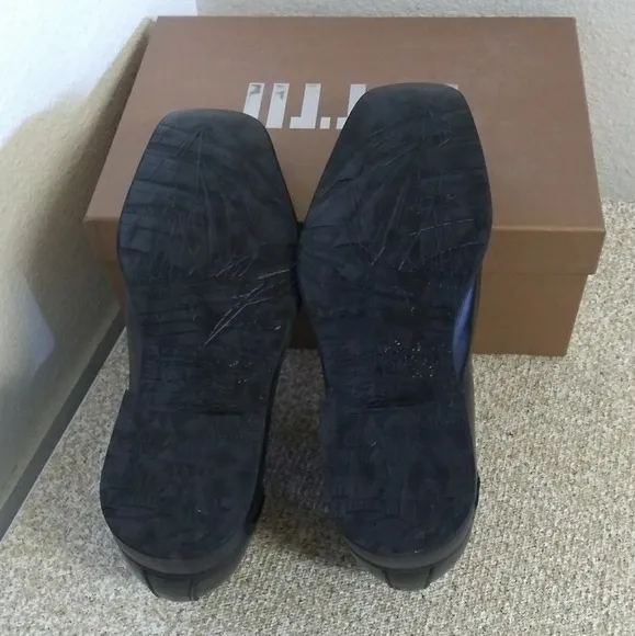 Tottii Jet Black Leather Oxford Shoes