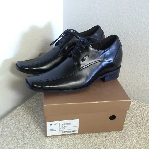 Tottii Jet Black Leather Oxford Shoes