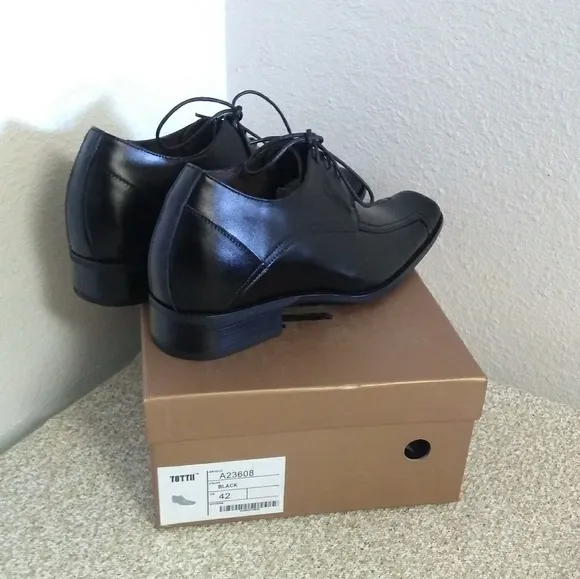 Tottii Jet Black Leather Oxford Shoes