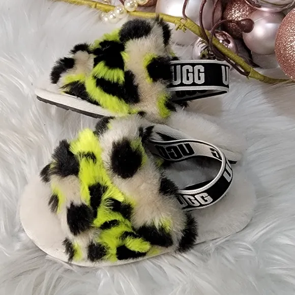 Ugg Fluff Yeah Toddler slippers Brand New