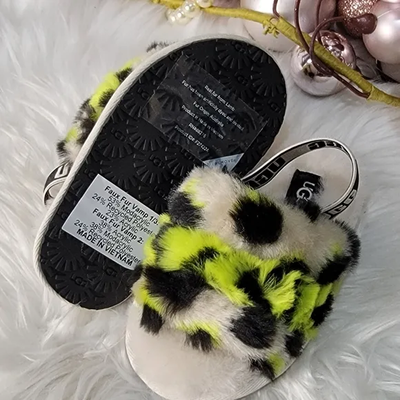 Ugg Fluff Yeah Toddler slippers Brand New