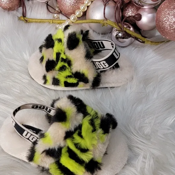 Ugg Fluff Yeah Toddler slippers Brand New