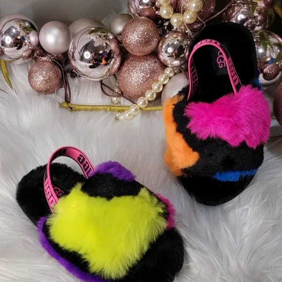 Ugg Fluff Yeah Toddler slippers Brand New