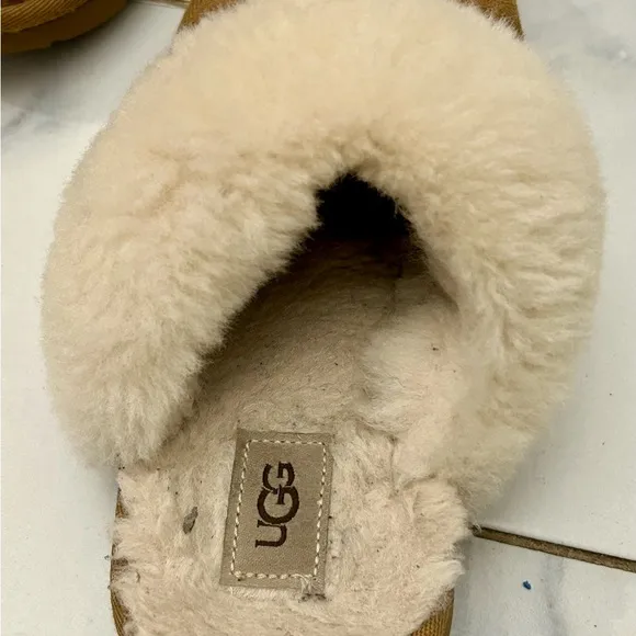 Ugg kid slippers