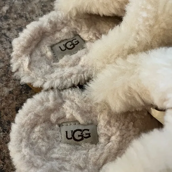 UGG Kids Slippers Youth Size 12