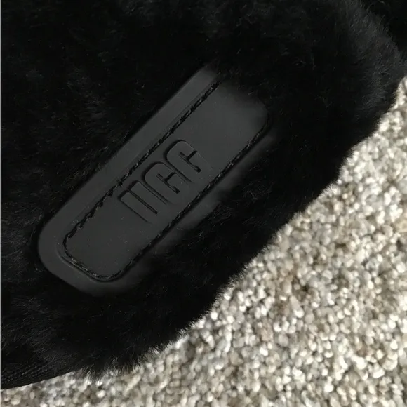 Ugg slippers NWOB