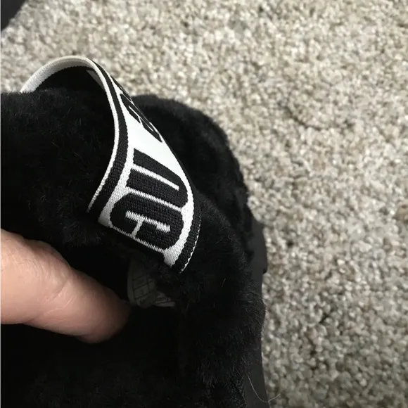 Ugg slippers NWOB