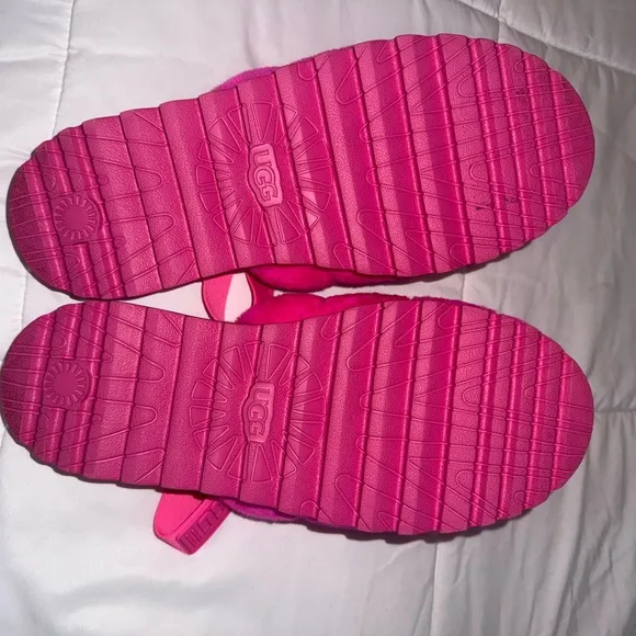 UGG Super Fluff Pink Slippers