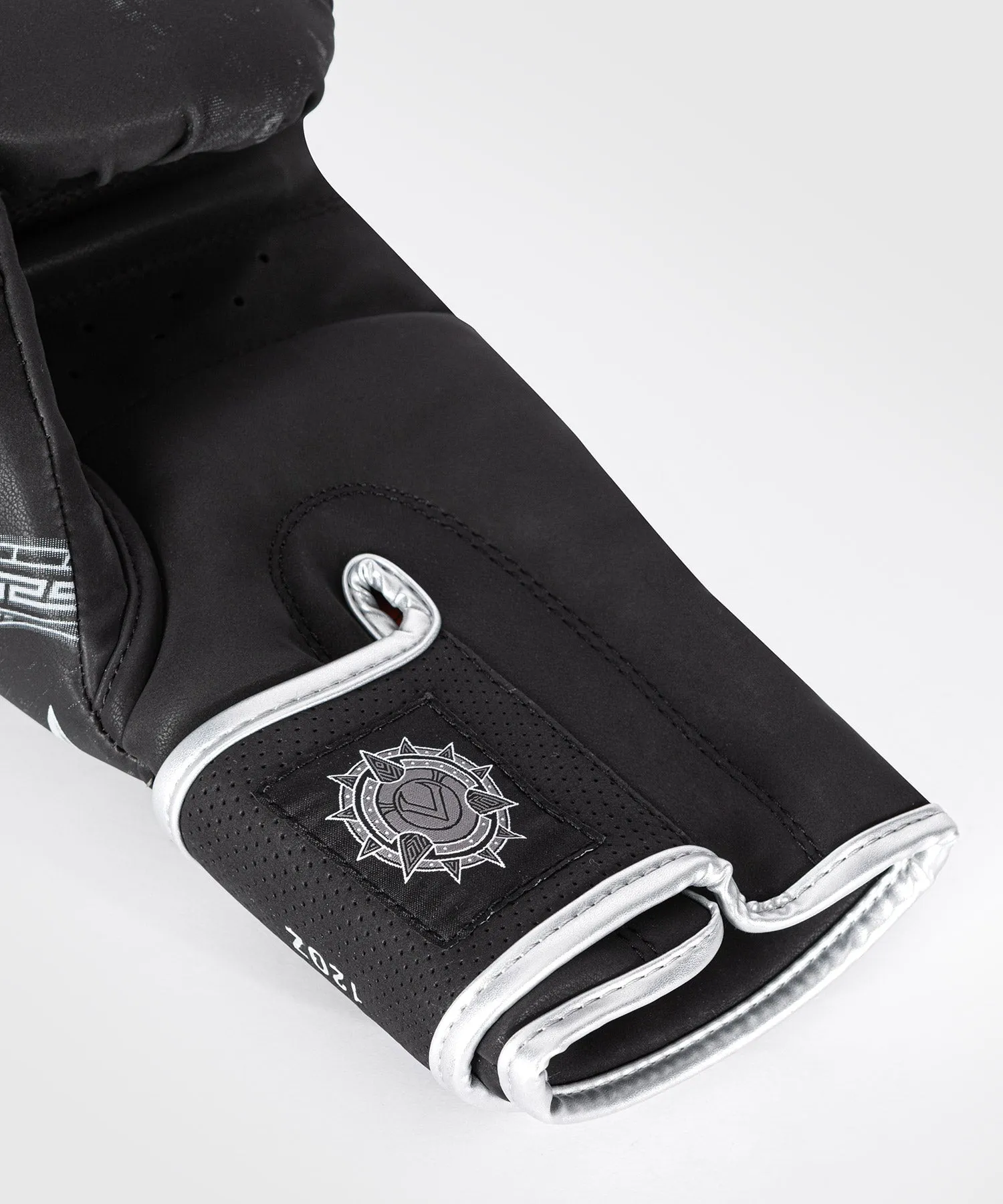 Venum Gladiator 5.0 Guanti Da Boxe - Nero/Argento
