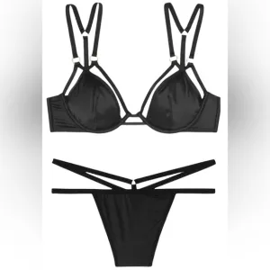 VICTORIA’S SECRET VS Very Sexy 2-Pc Strappy Bra and Panty Lingerie Set - 32D/S