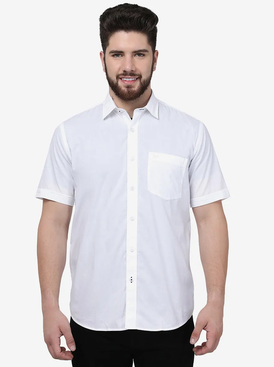 White Solid Slim Fit Semi Casual Shirt | JadeBlue