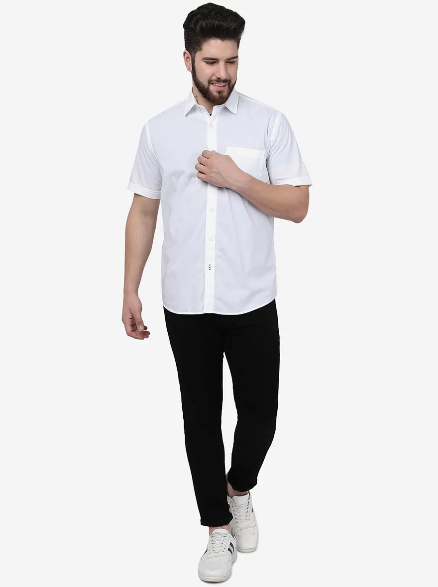 White Solid Slim Fit Semi Casual Shirt | JadeBlue