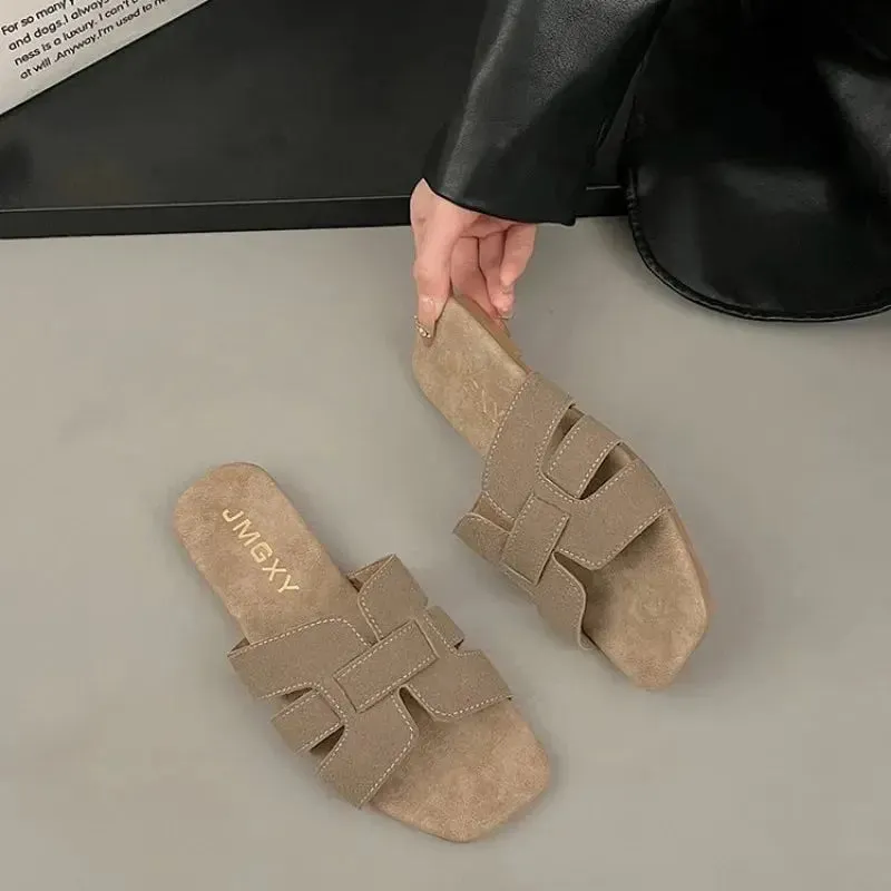 Women Slippers Flat Bottom Non-slip Outdoor Open Toe Every Day Wear Female Sandals Sexy Fashion Design Slides Woman Shoes
